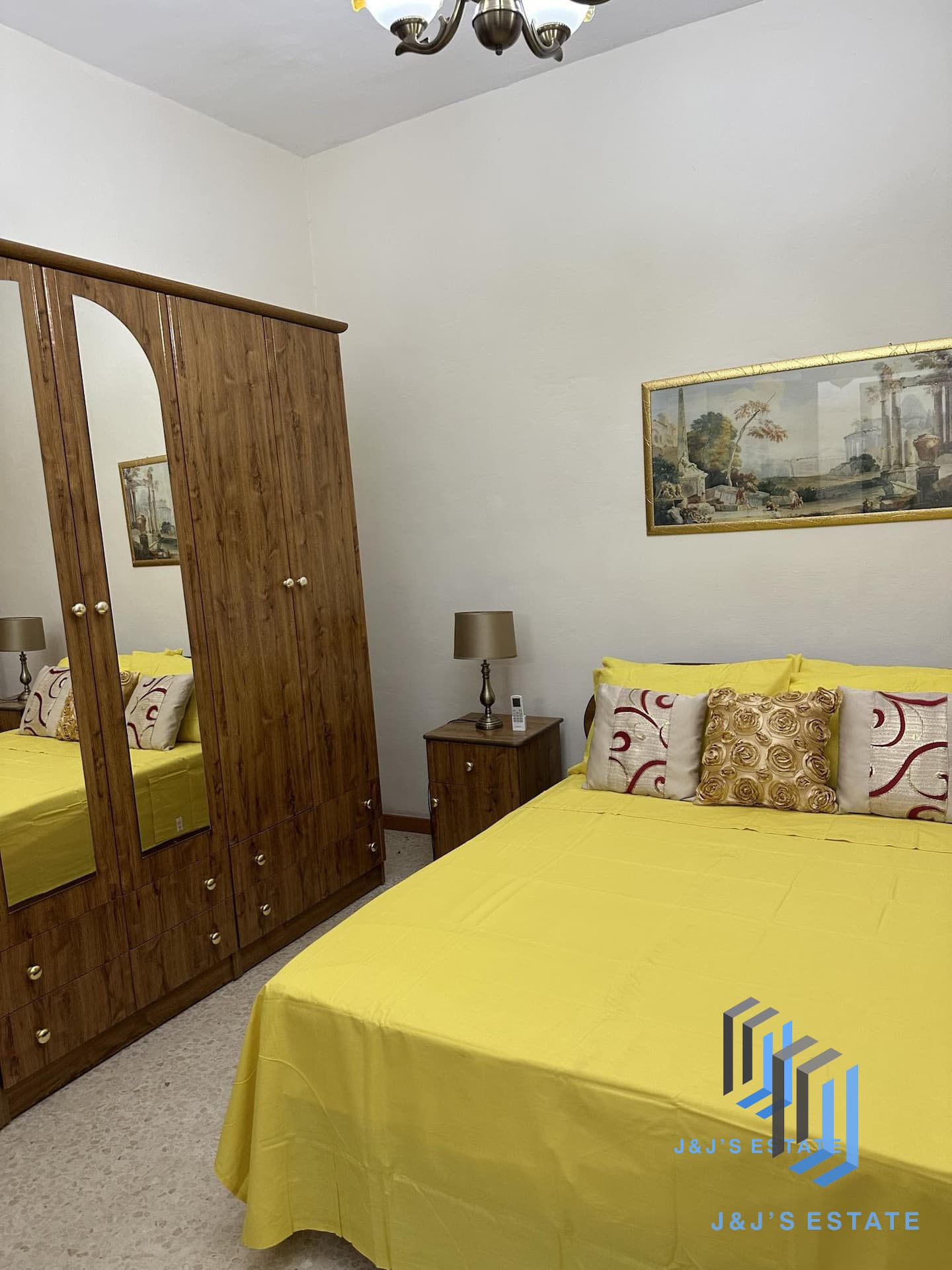 3-Bedroom Apartment with Valley & Sea Views – San Gwann · 6