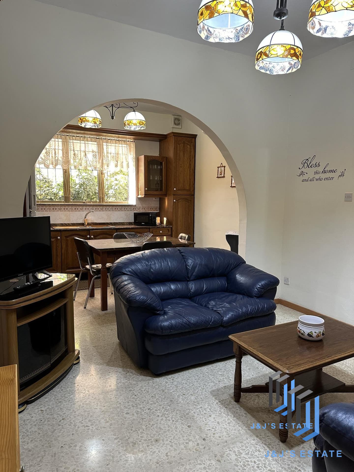 3-Bedroom Apartment with Valley & Sea Views – San Gwann · 11