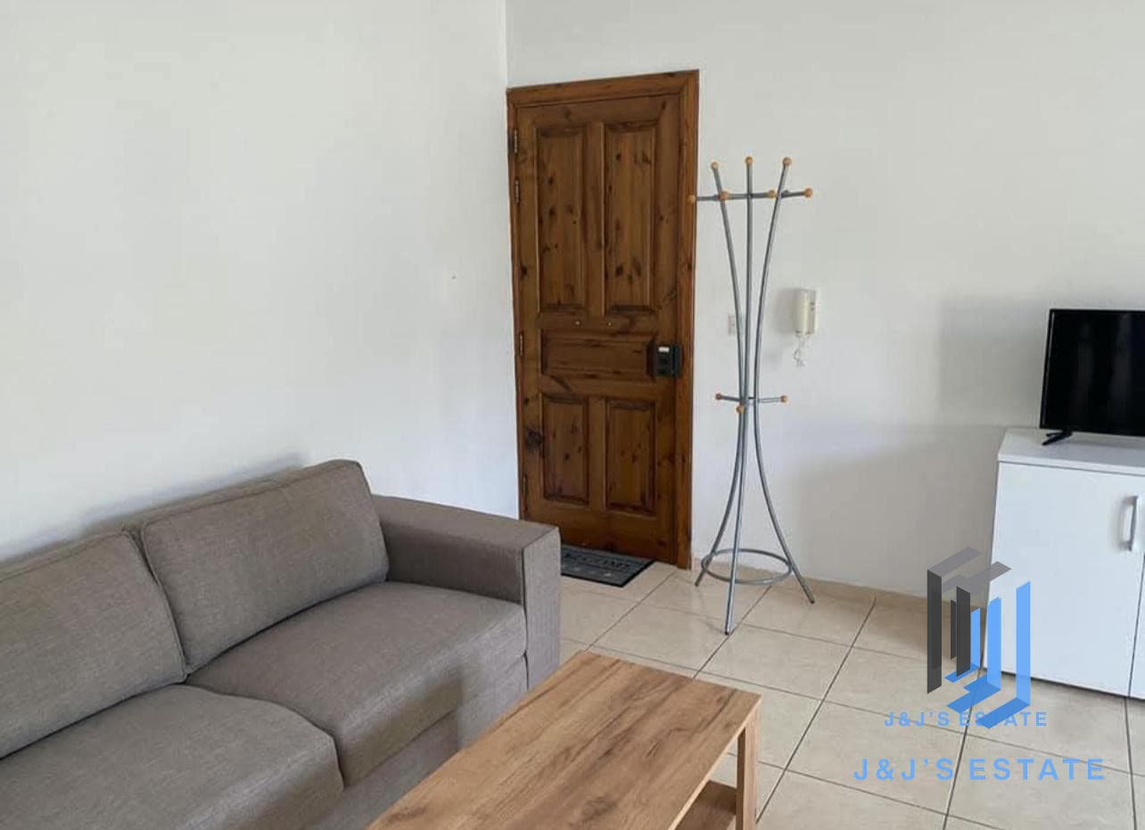 Newly Refurbished 2-Bedroom Apartment in Sliema & St Julian's · 8