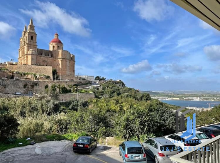 2-Bedroom Apartment with Views & Spacious Yard · 8