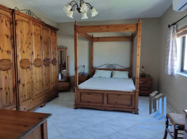 Bright 3-Bedroom Apartment in the Heart of Mosta · 6
