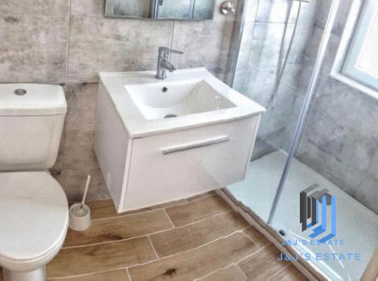 Bright 3-Bedroom Apartment in the Heart of Sliema · 3
