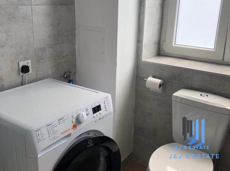 Bright 3-Bedroom Apartment in the Heart of Sliema · 7