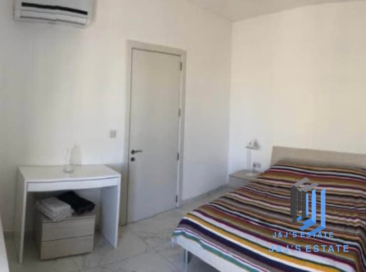 Bright 3-Bedroom Apartment in the Heart of Sliema · 9