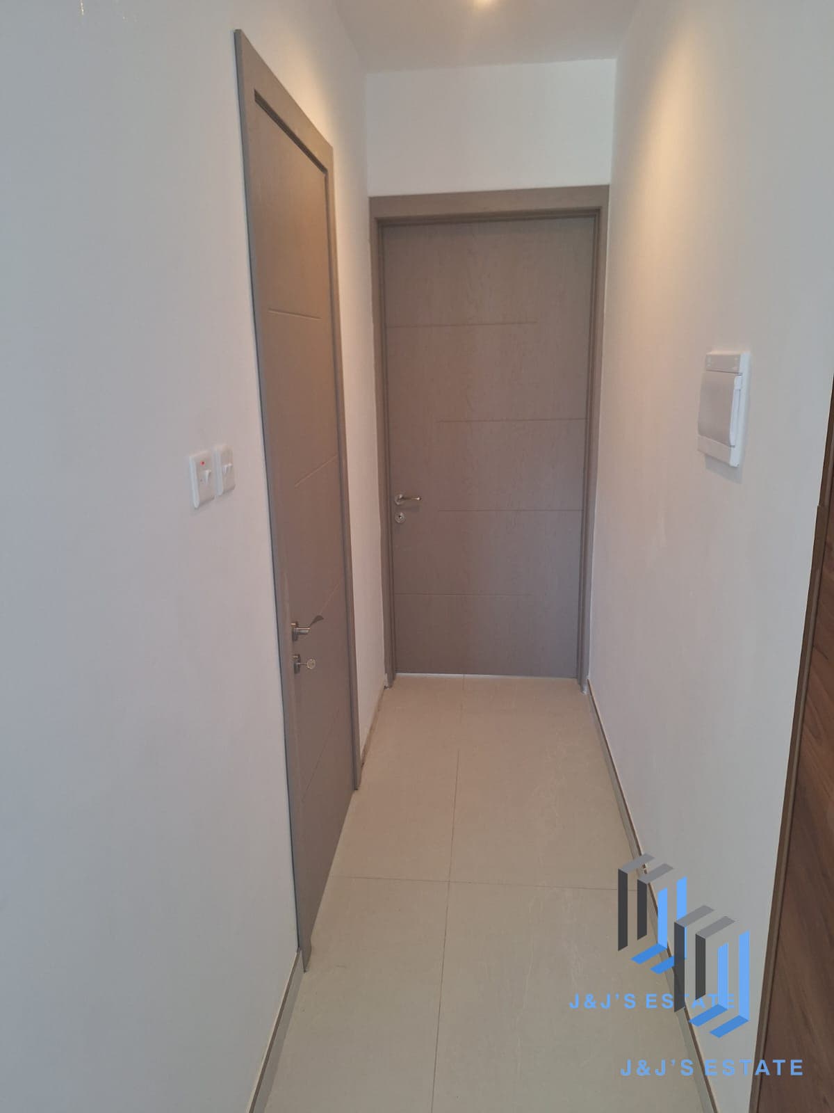 Modern 1-Bedroom Apartment in Msida · 4