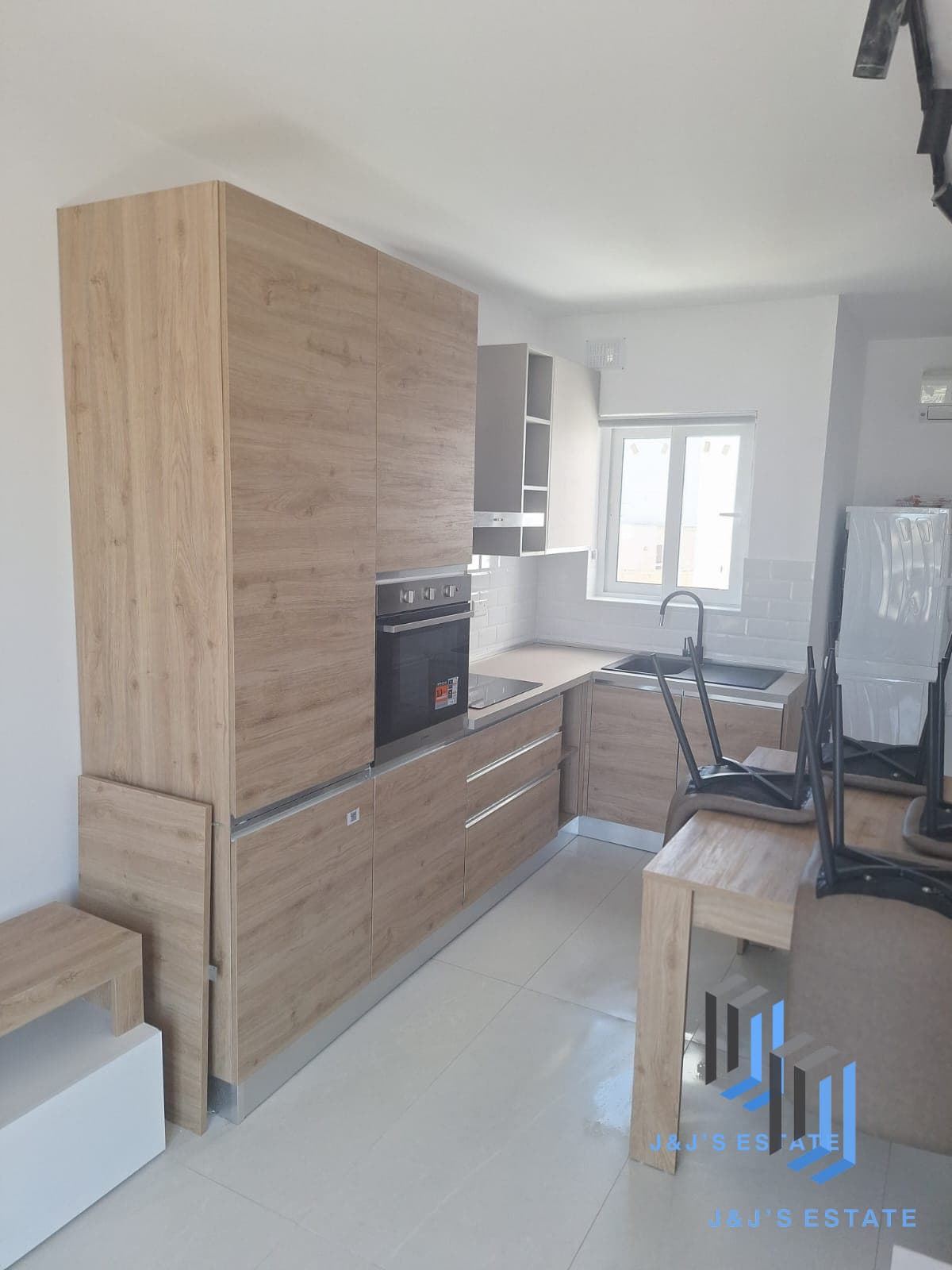 One-bedroom apartment with balcony in central Msida · 8