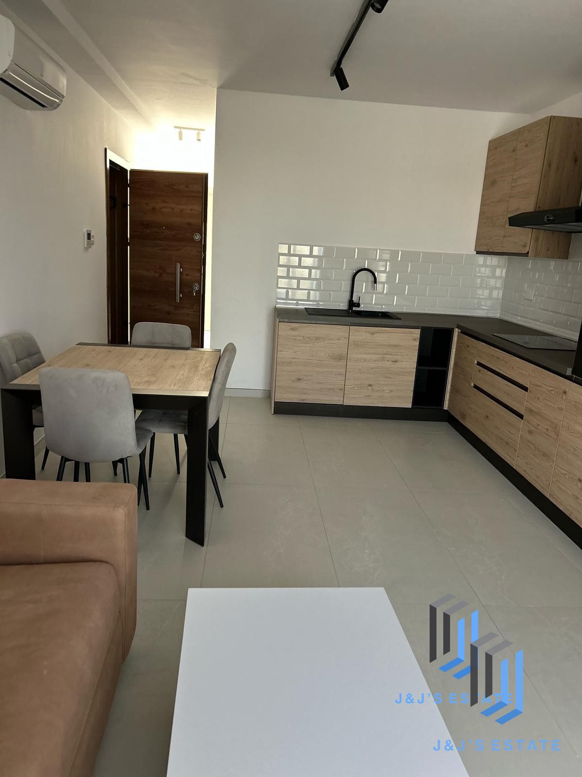 Modern 2-Bedroom Apartment in Msida · 4
