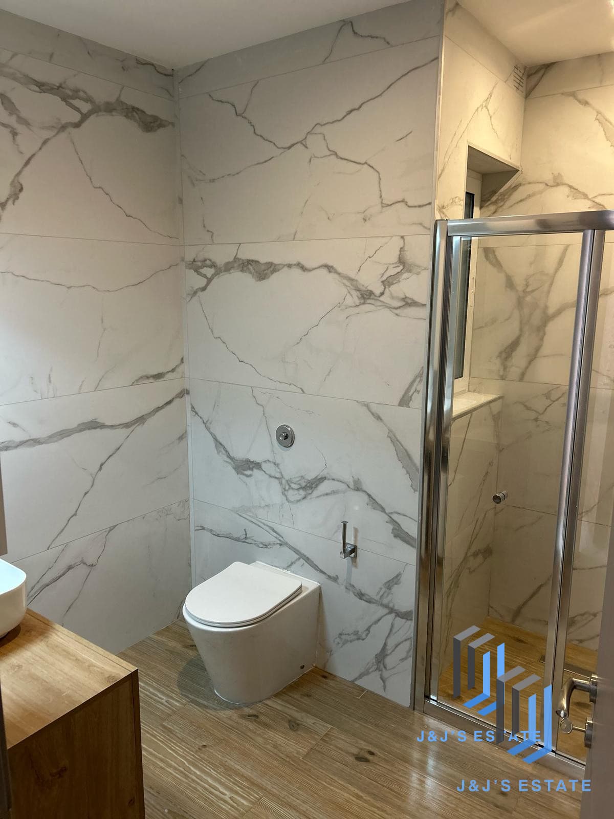Modern 2-Bedroom Apartment in Msida · 5