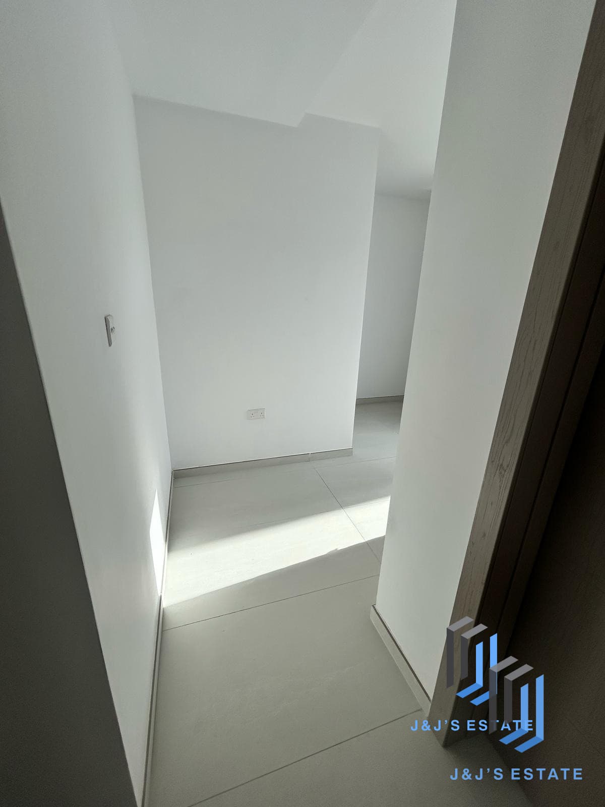 Modern 2-Bedroom Apartment in Msida · 9