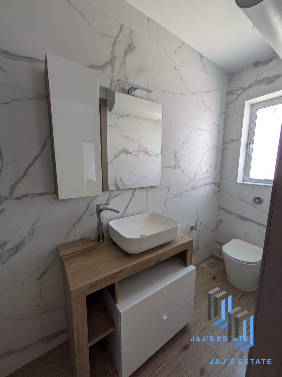 Spacious 3-Bedroom Apartment in Msida · 15