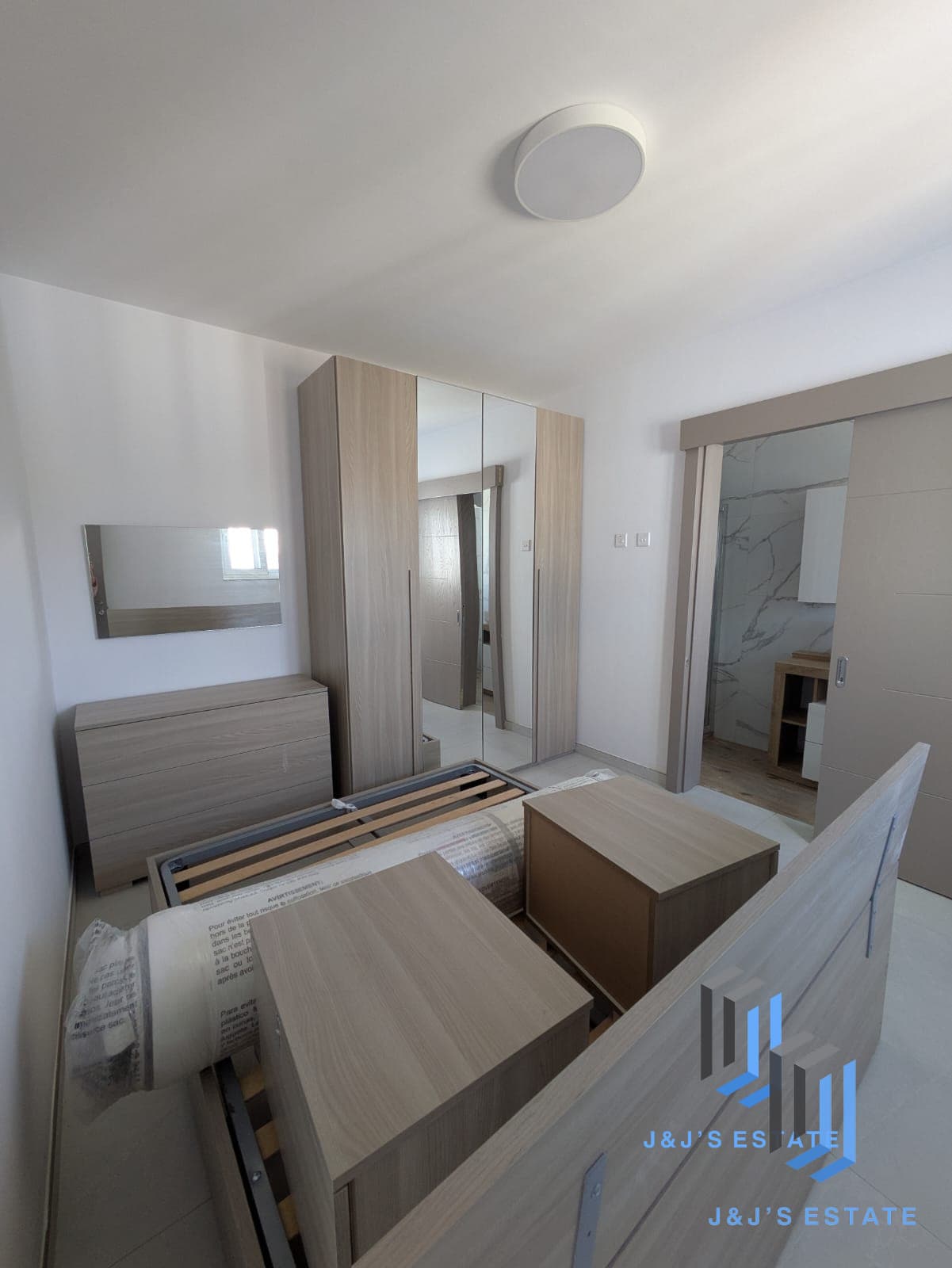 Spacious 3-Bedroom Apartment in Msida - Central Location · 16