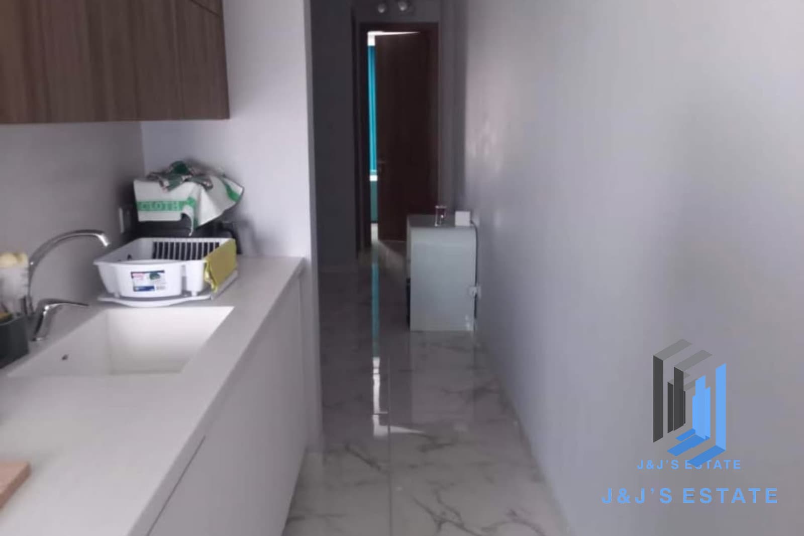 Seafront 2-Bedroom Duplex Penthouse in St Paul’s Bay · 5