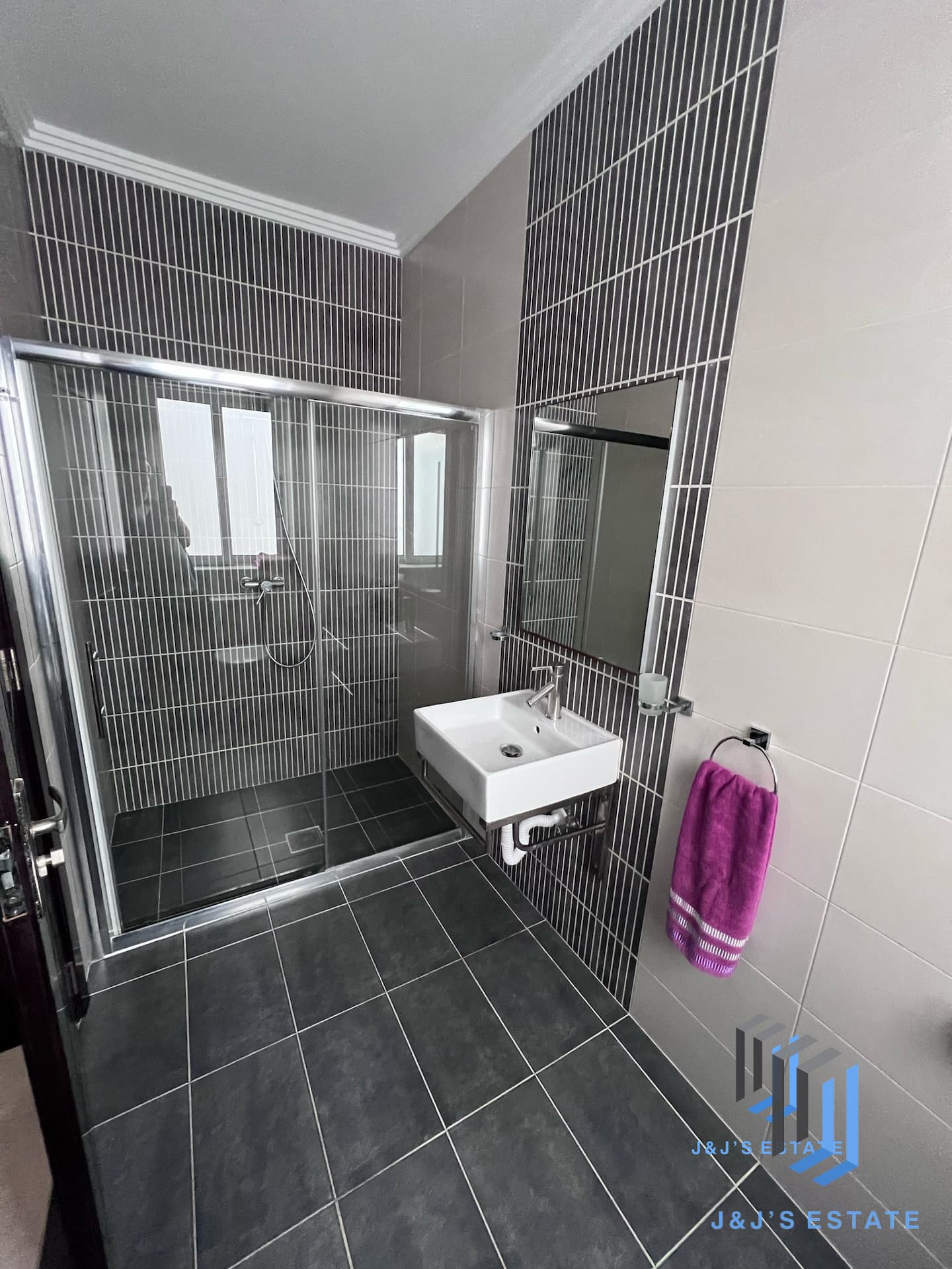 Fully Equipped 3-Bedroom Apartment in Żebbuġ · 8