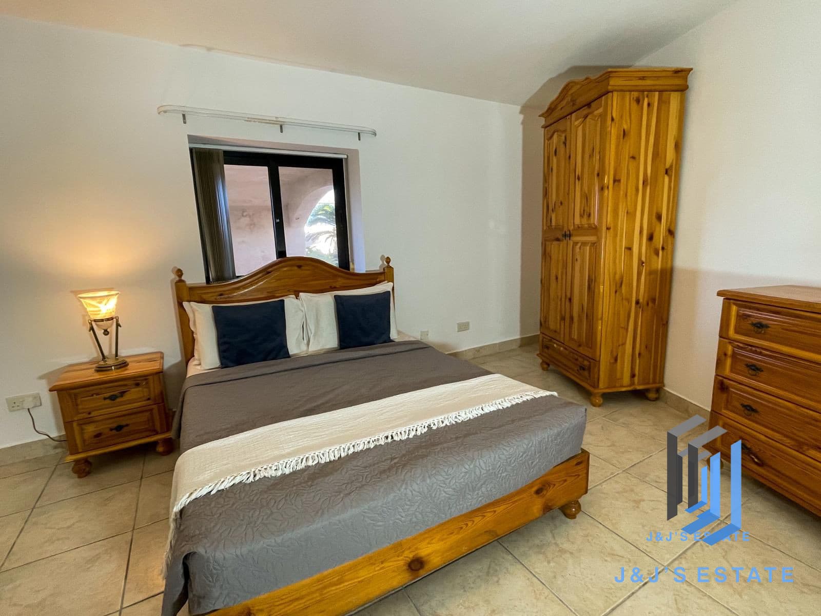Modern 5-Bedroom Villa with Pool in Mellieha · 15