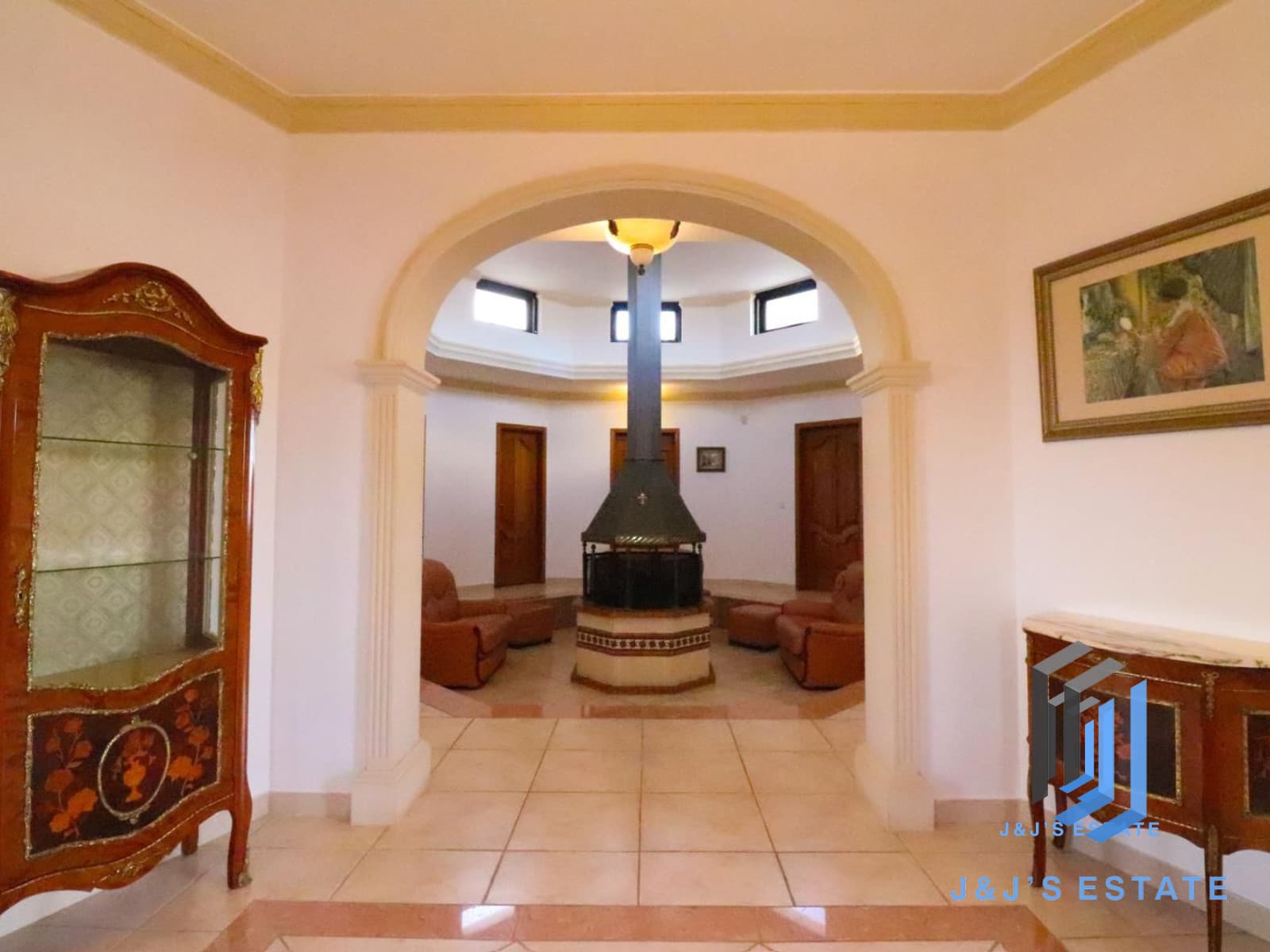 Modern 5-Bedroom Villa with Pool in Mellieha · 19