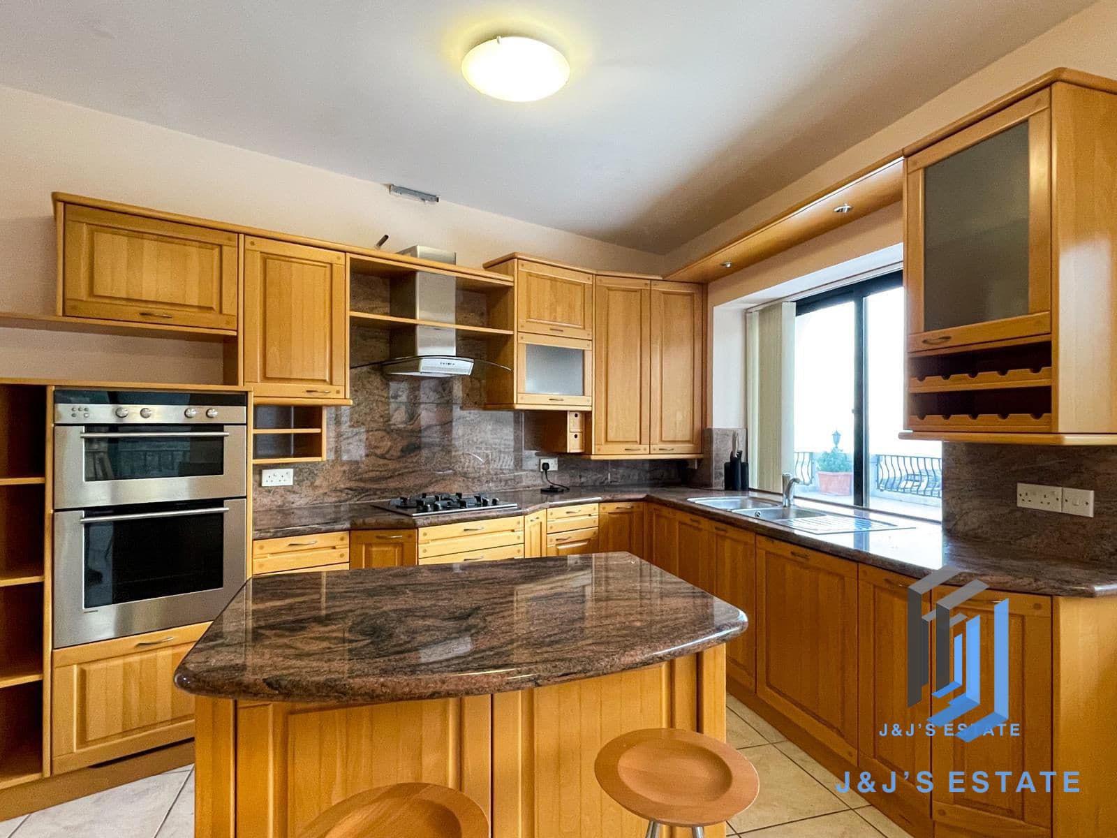 Modern 5-Bedroom Villa with Pool in Mellieha · 21