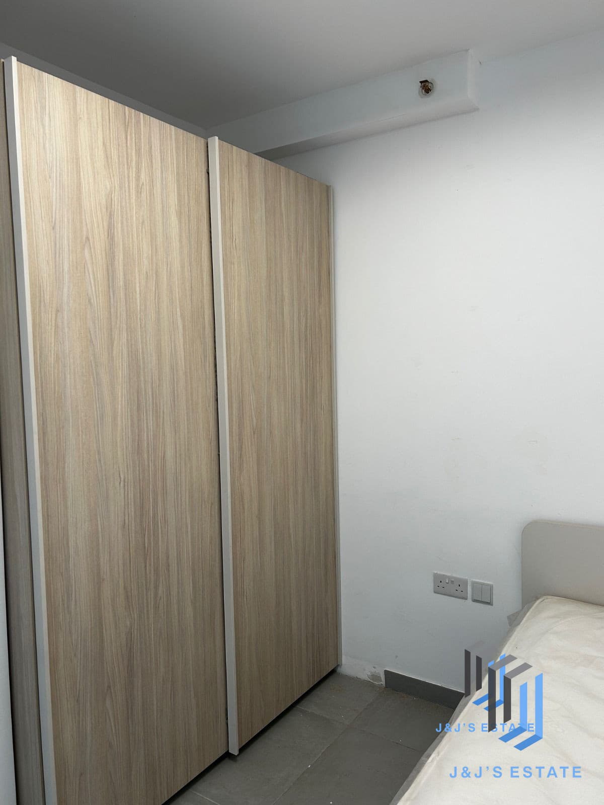 Stylish 2-Bedroom Apartment in St. Julians · 4