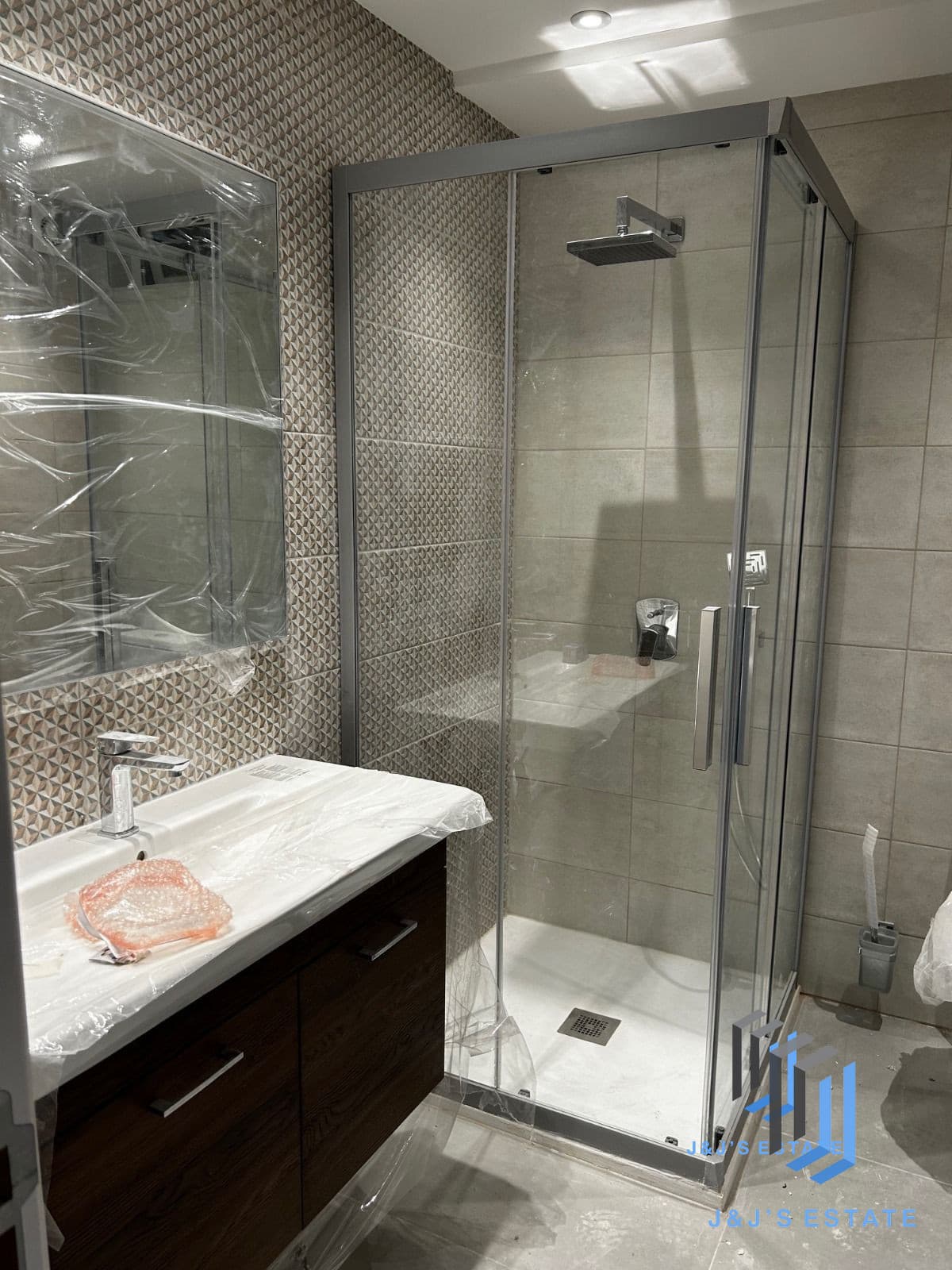 Stylish 2-Bedroom Apartment in St. Julians · 5