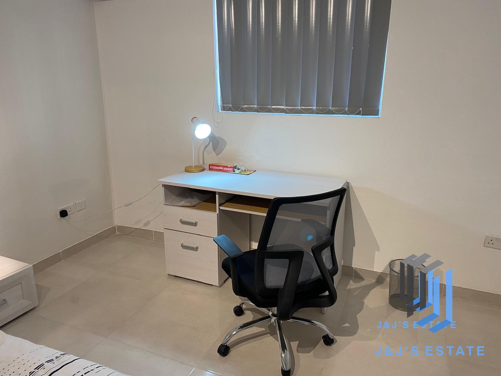 Elevated 2-Bedroom Maisonette with Private Roof in Gzira · 5