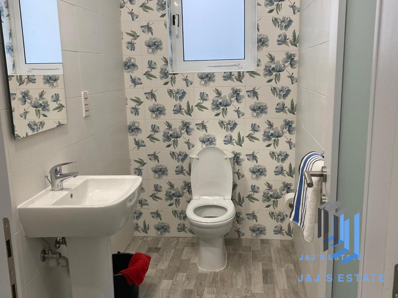 Elevated 2-Bedroom Maisonette with Private Roof in Gzira · 12