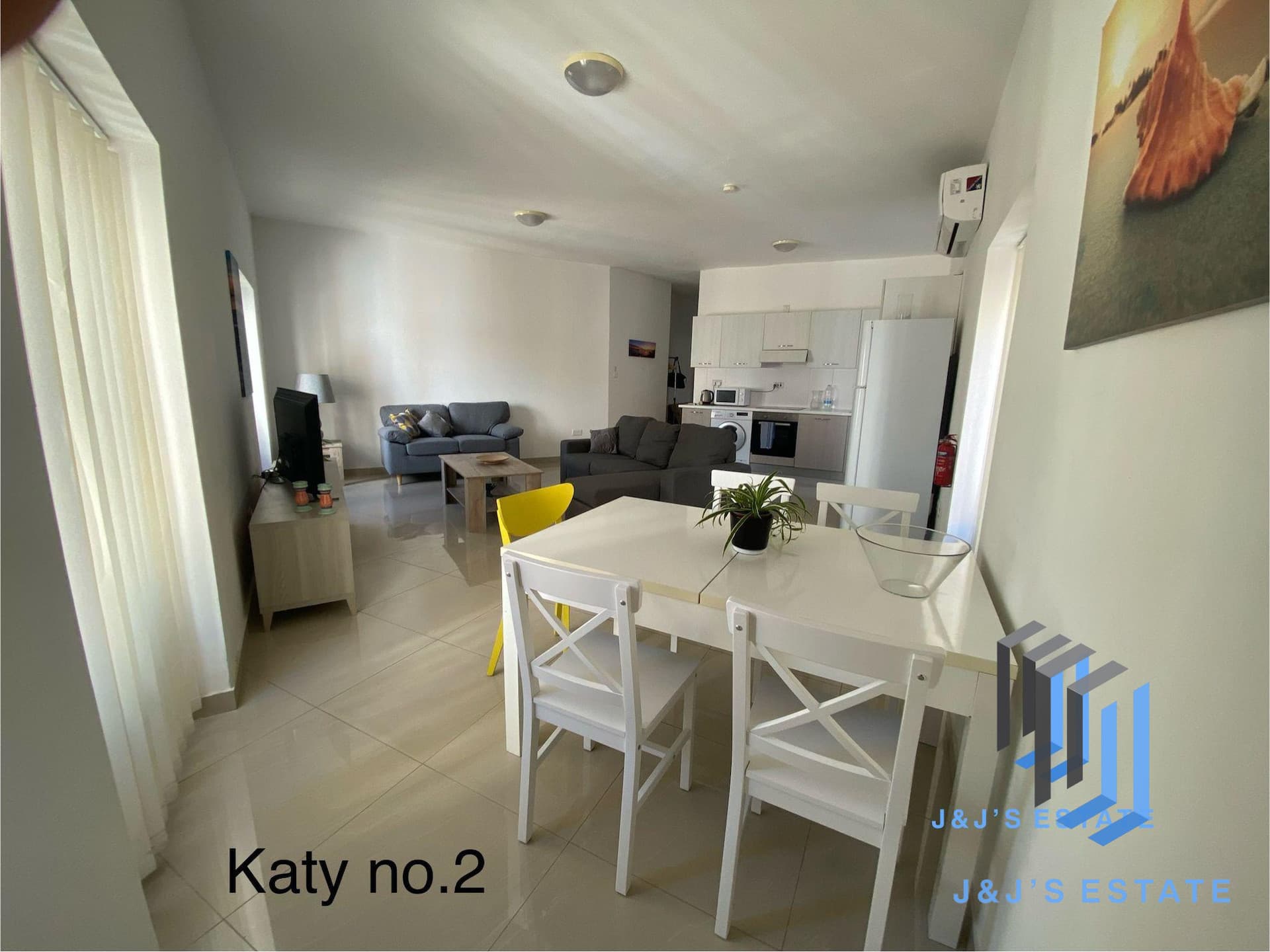 Bright & Modern 3-Bedroom Corner Apartment in St Julian's · 2