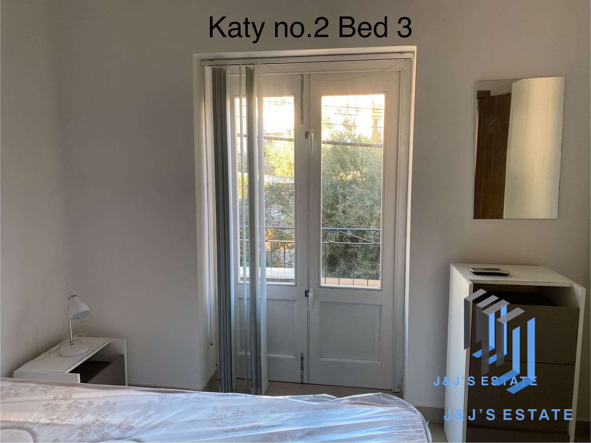 Bright & Modern 3-Bedroom Corner Apartment in St Julian's · 3
