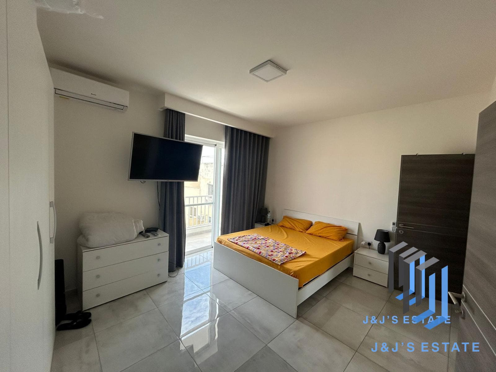 Bright & Spacious 3-Bedroom Apartment in Iklin · 7