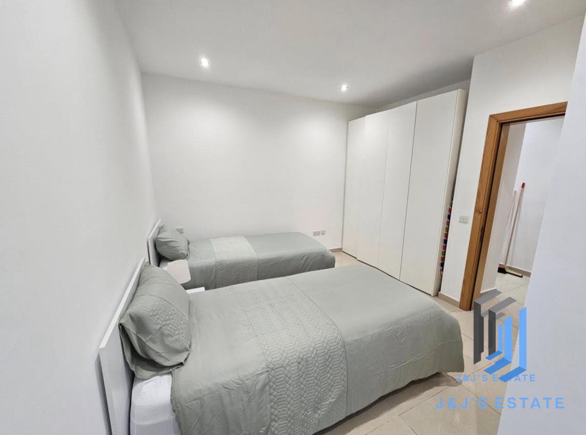 Beautiful 3-Bedroom Apartment for Long Let in Balzan · 8