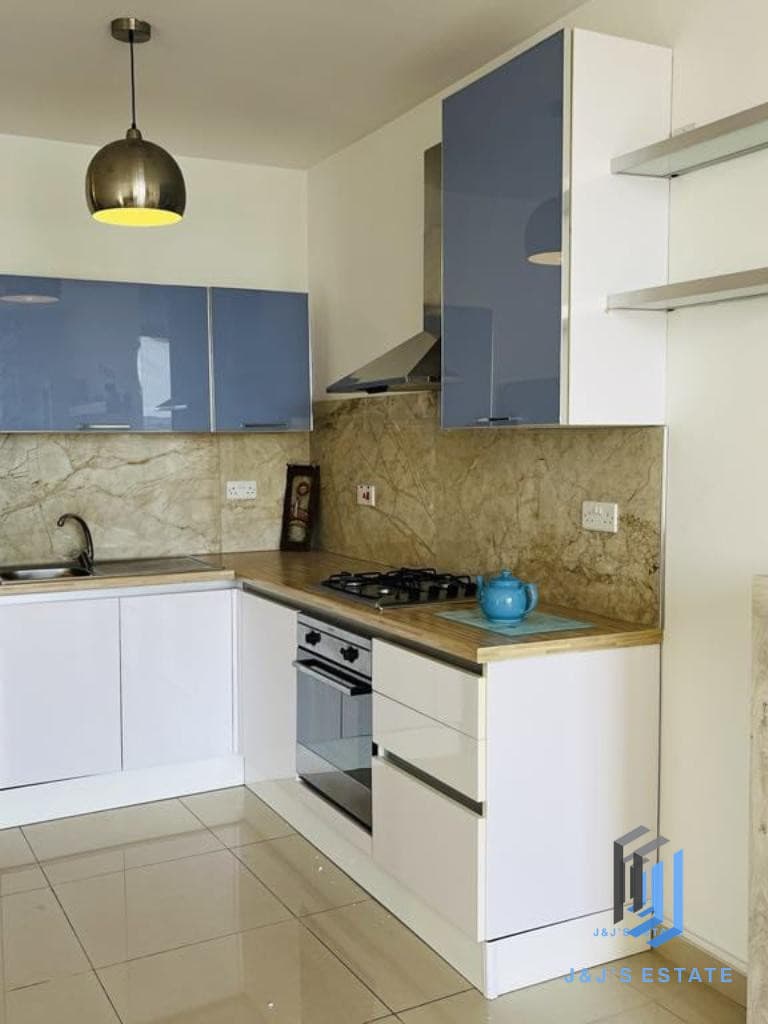 2-Bedroom Seaview Penthouse in Qawra · 4