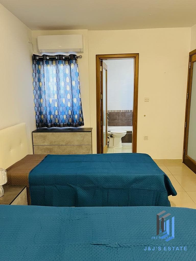2-Bedroom Seaview Penthouse in Qawra · 11