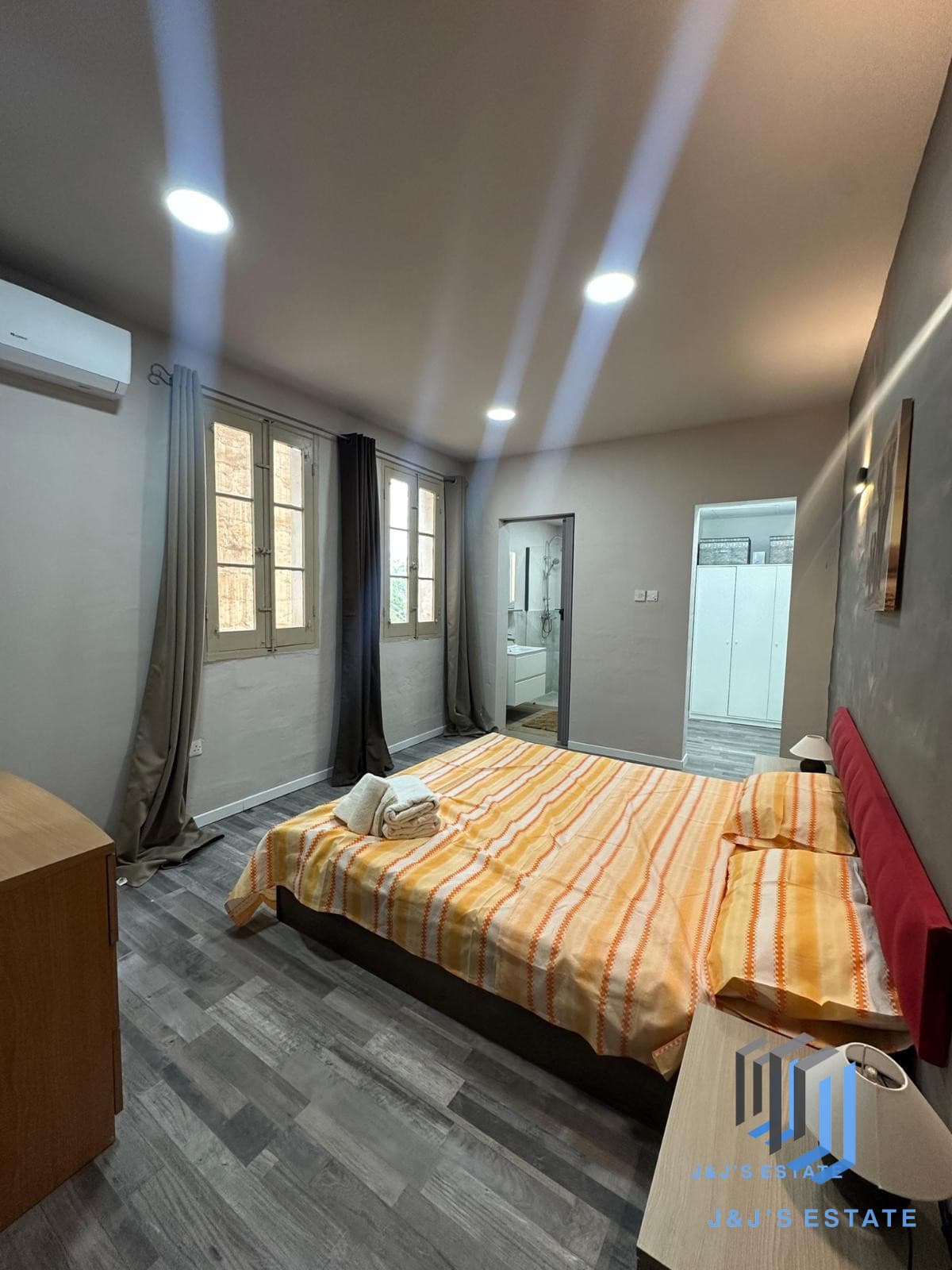 Modern 2-Bedroom Apartment in the Heart of Sliema · 4
