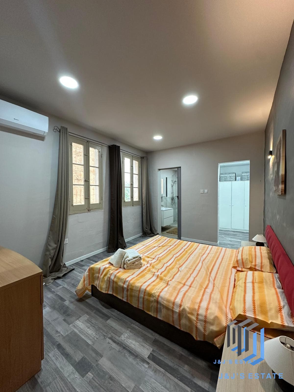 Modern 2-Bedroom Apartment in the Heart of Sliema · 6