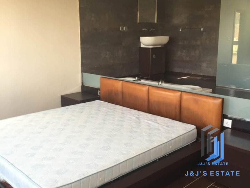 Beautiful Large Penthouse Overlooking a Garden in Siggiewi · 4