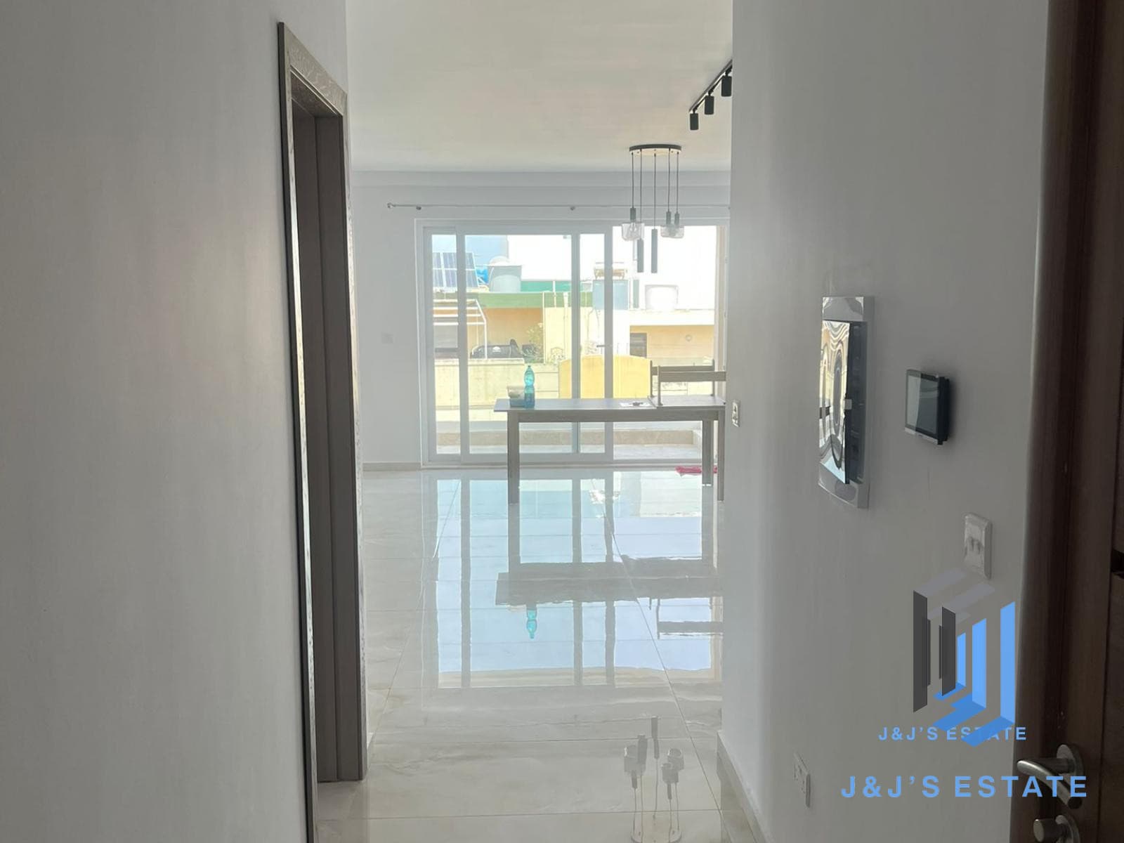 Brand New 3-Bedroom Corner Apartment in Ta' Giorni · 17