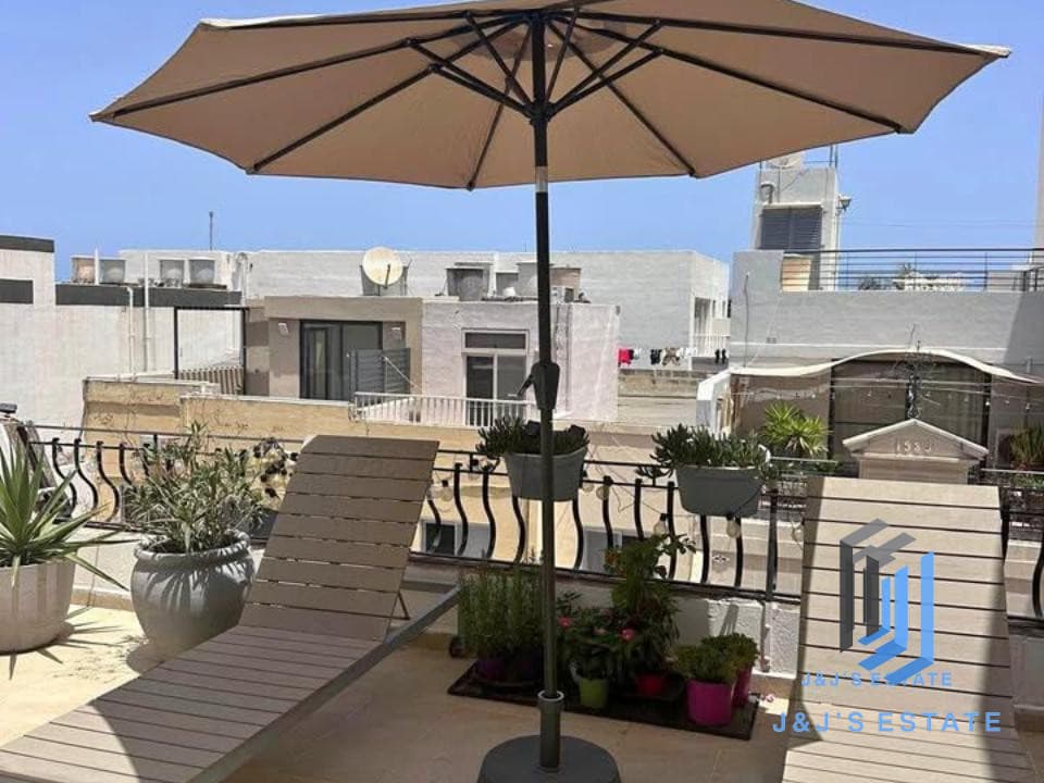 Modern 3-Bedroom Penthouse in Bahar-ic-Caghaq · 5