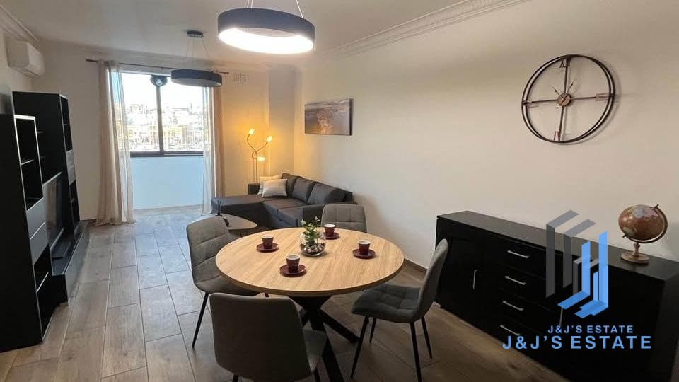 Fully furnished 3-bedroom apartment on the marina in Pieta · 2