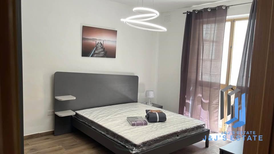 Fully furnished 3-bedroom apartment on the marina in Pieta · 10
