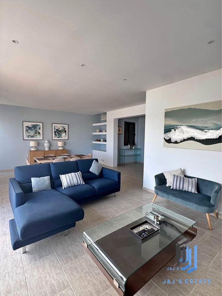 Modern 3-Bedroom Apartment in Sliema with Sea Views