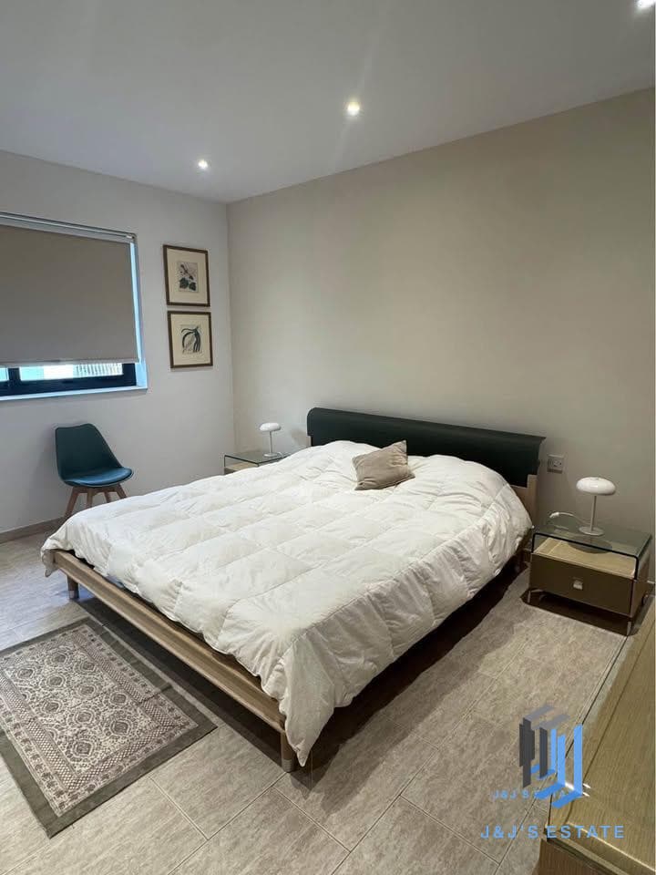 Modern 3-Bedroom Apartment in Sliema with Sea Views · 6