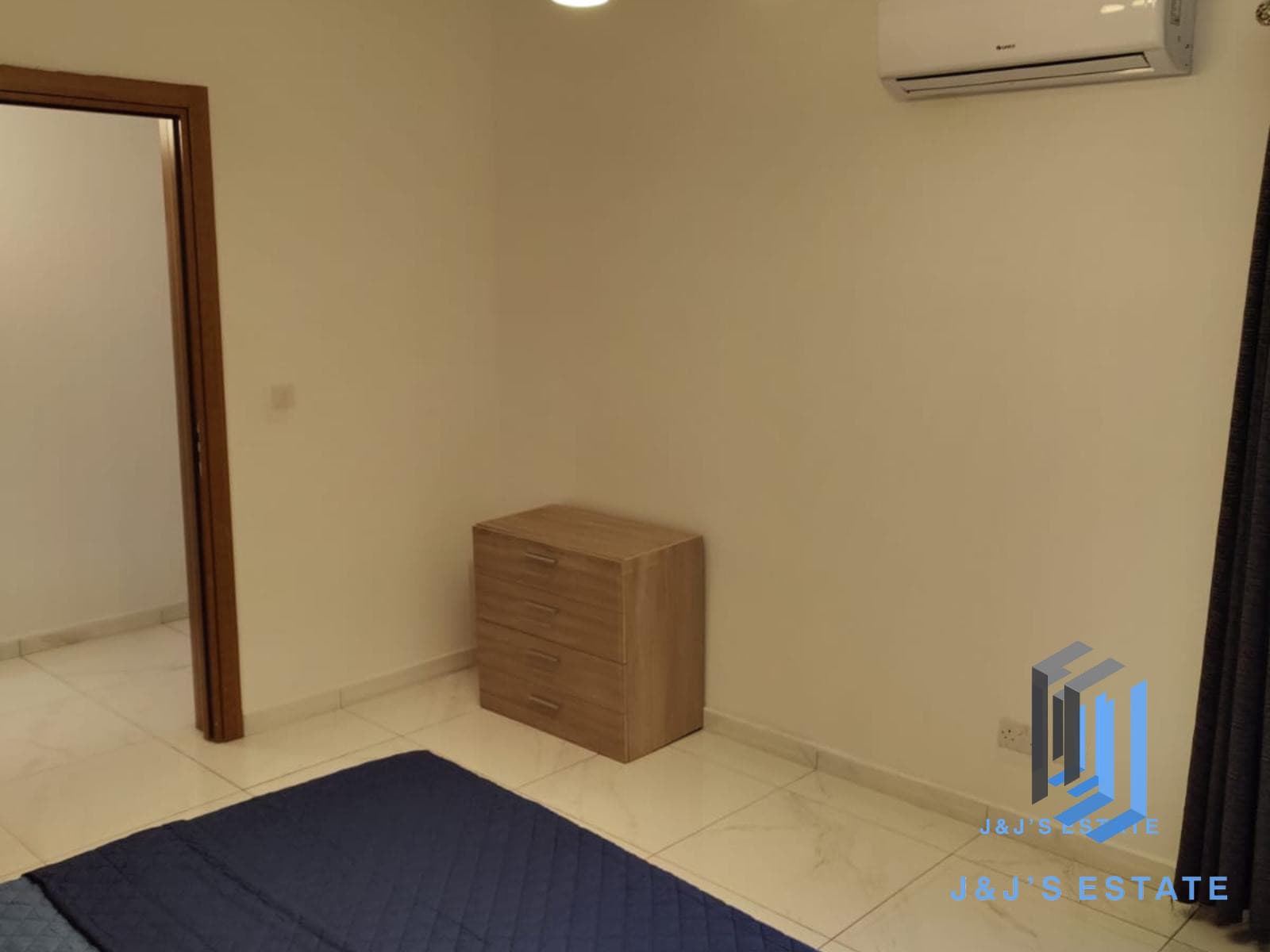 Modern 2-Bedroom Apartment in Central Gzira · 8