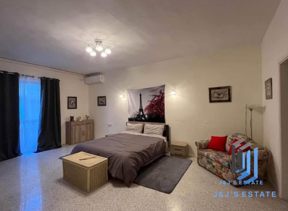 Furnished 2-Bedroom Apartment in Sliema · 6