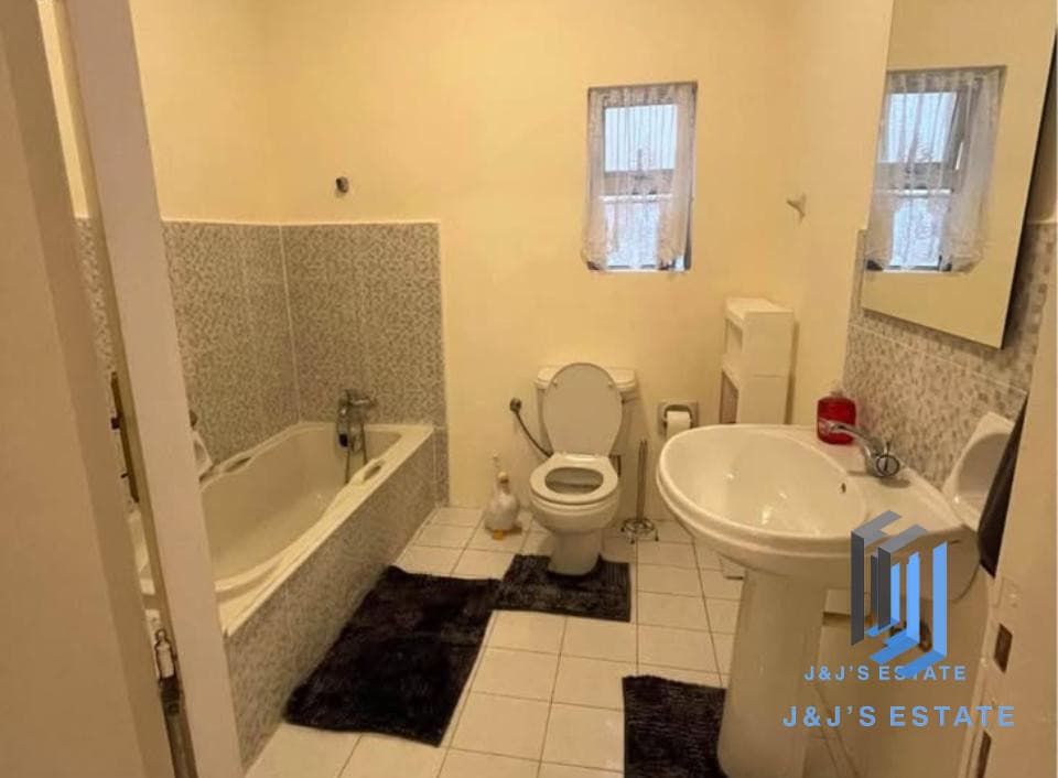 Furnished 2-Bedroom Apartment in Sliema · 15