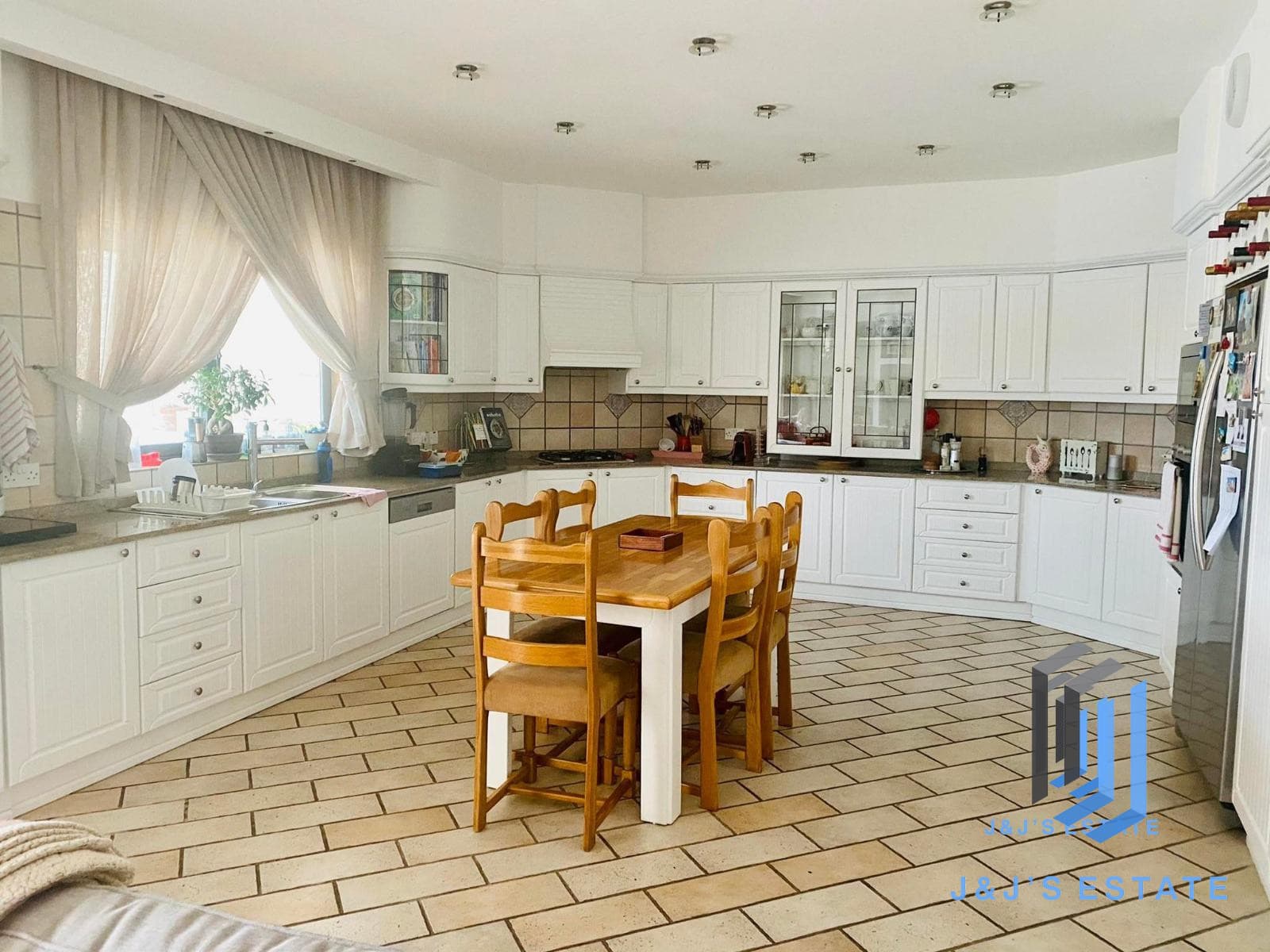 Fully Detached Villa with Spectacular Sea Views – Madliena · 7