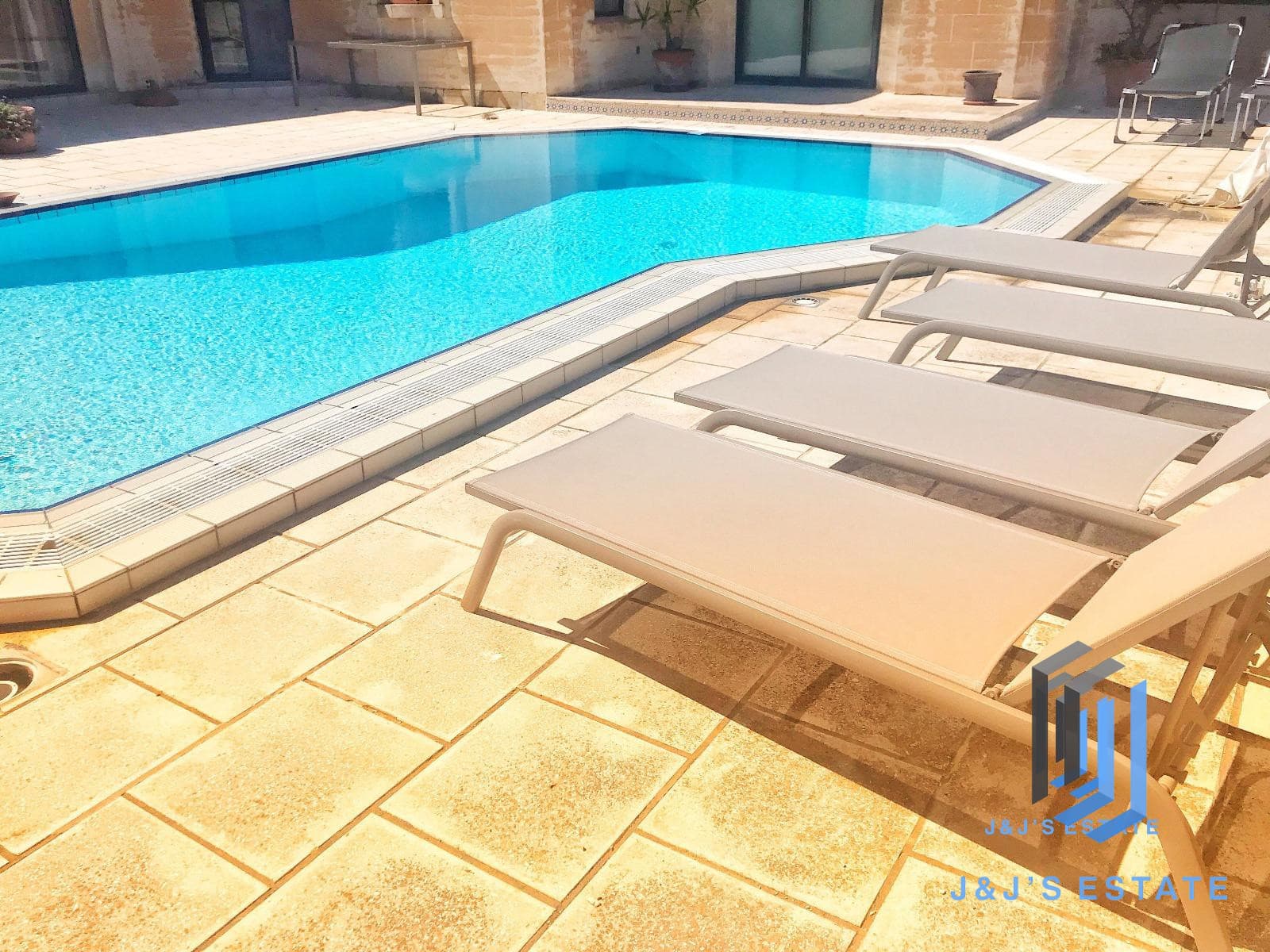 Fully Detached Villa with Spectacular Sea Views – Madliena · 9