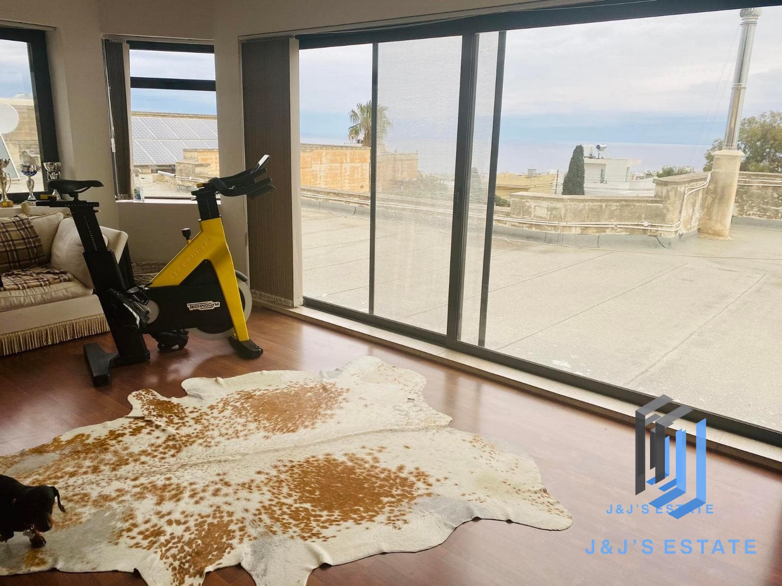 Fully Detached Villa with Spectacular Sea Views – Madliena · 14