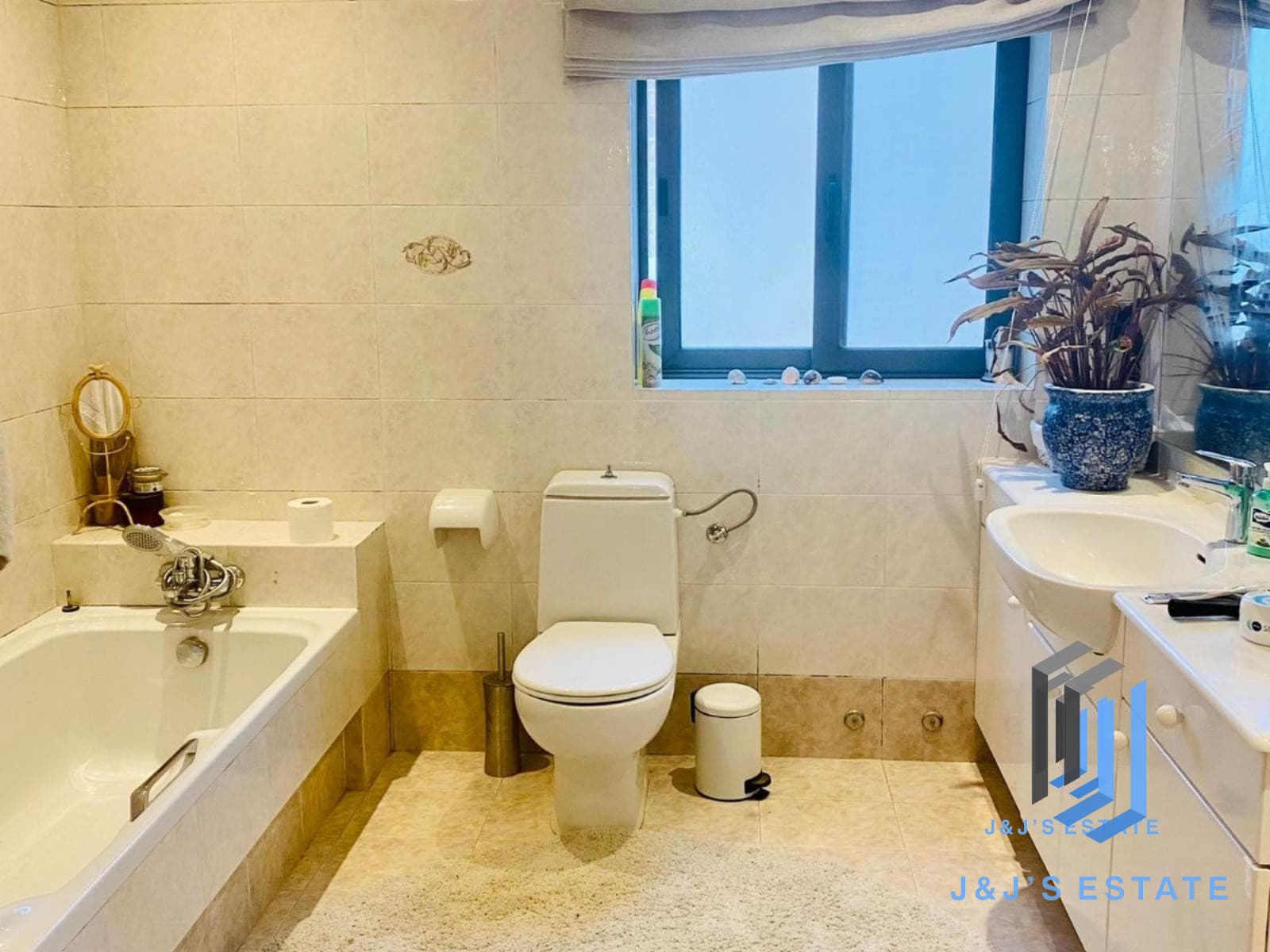 Fully Detached Villa with Spectacular Sea Views – Madliena · 18