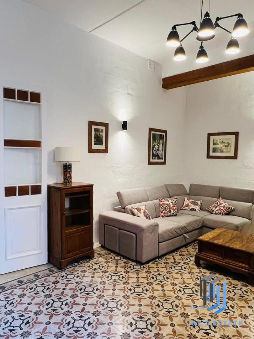 Newly Renovated 3-Bedroom Townhouse in Sliema · 3