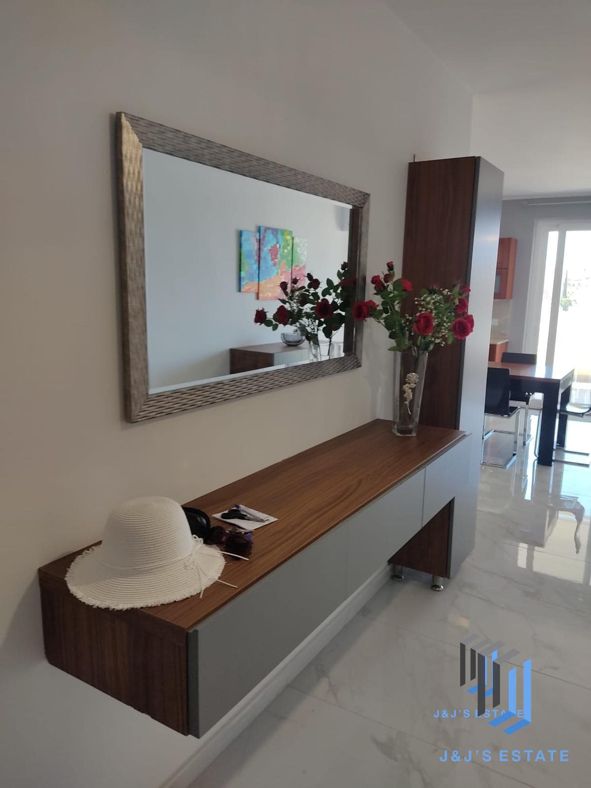 Three-bedroom apartment with terrace in central St Julian's · 2