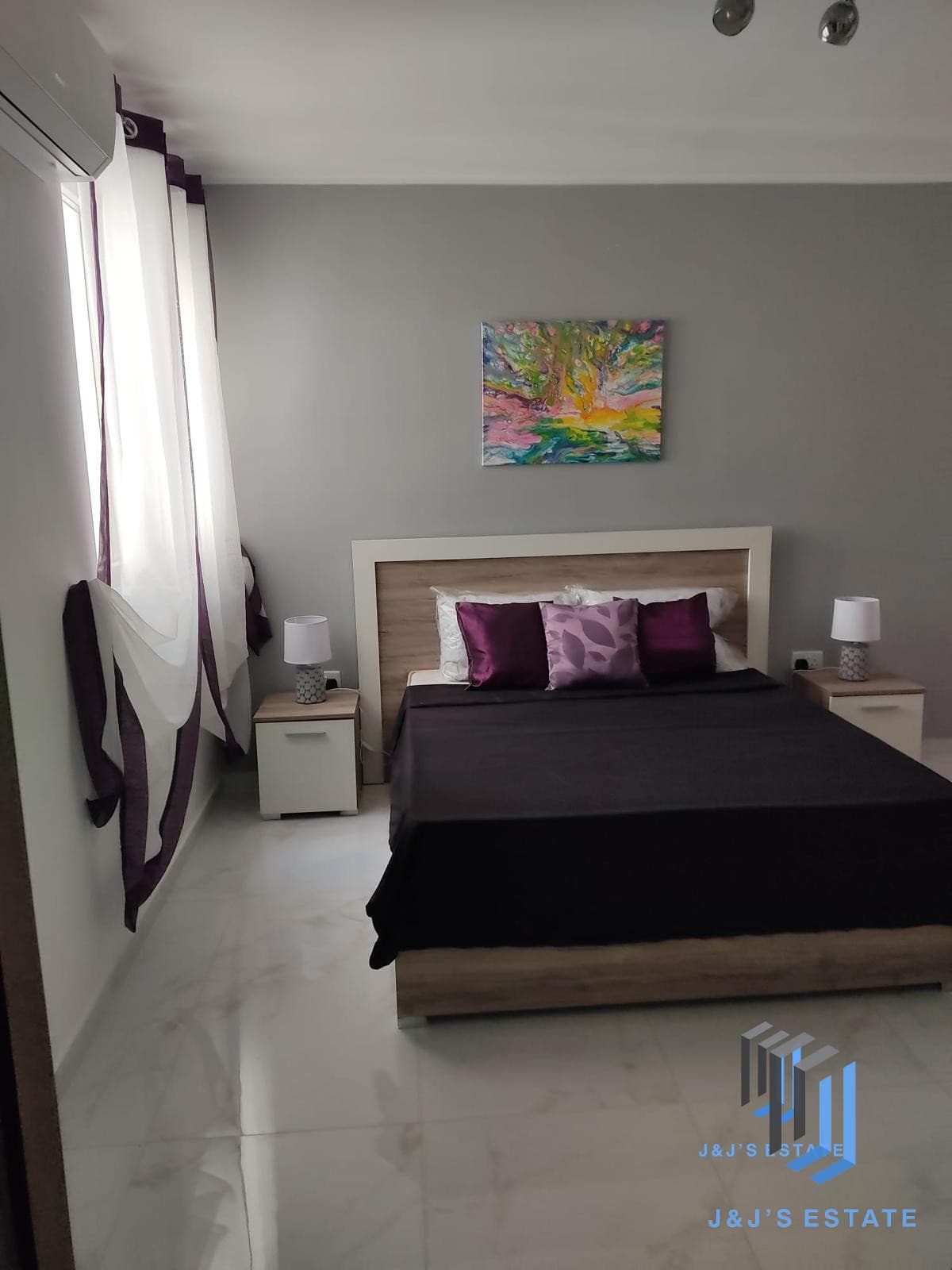 Three-bedroom apartment with terrace in central St Julian's · 5