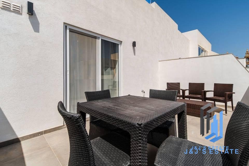 2-Bedroom Penthouse in Prime Sliema Location · 8